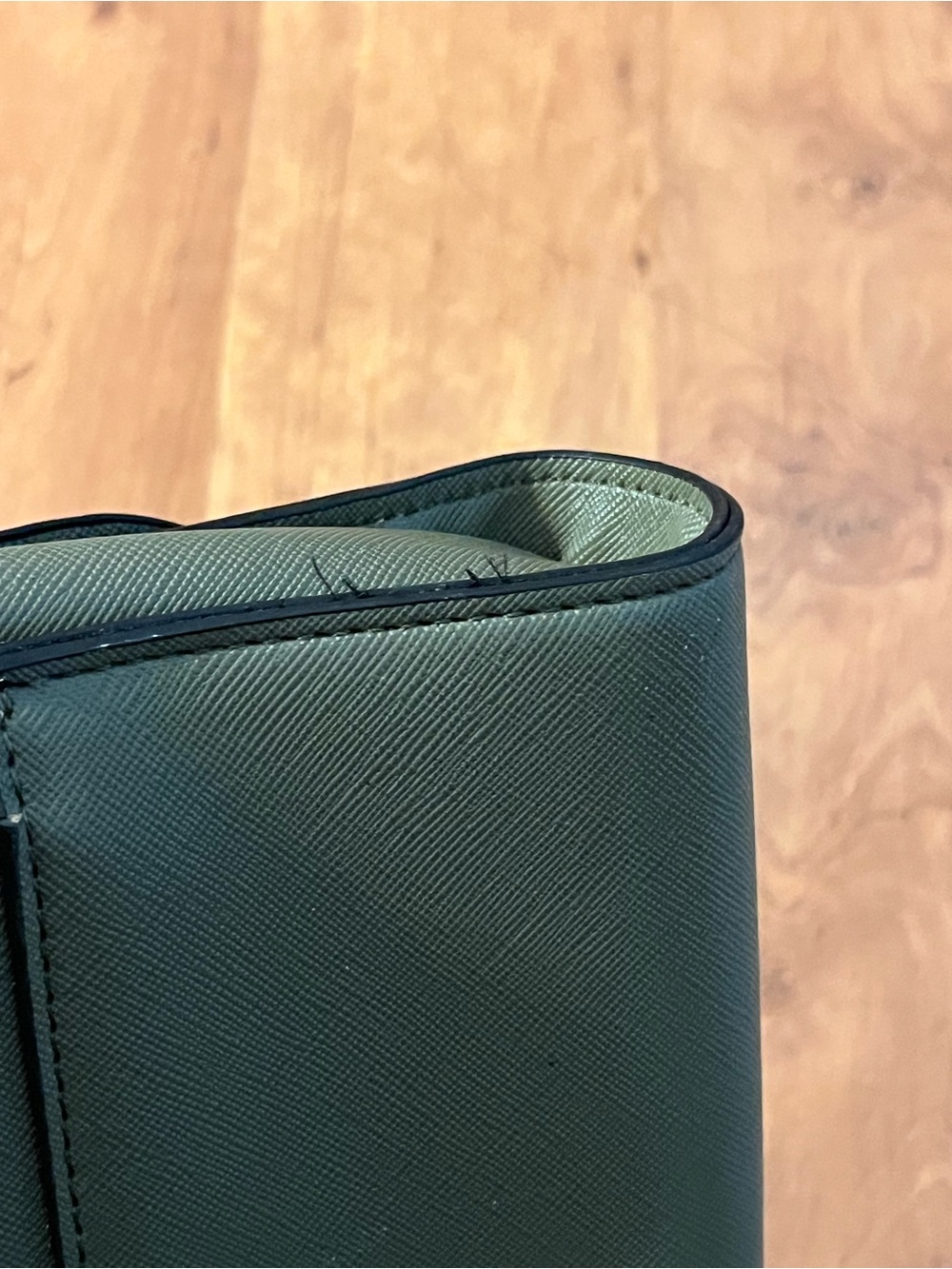 Steve Madden Olive Green Crossbody Bag with Gold Logo - Picture 7 of 10